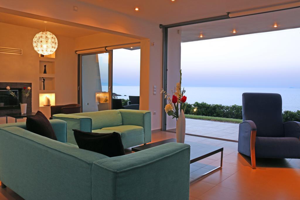 Villa Almyra Gournes Gouvon Phòng bức ảnh